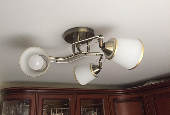 Фото потолочной люстры в интерьере Киев